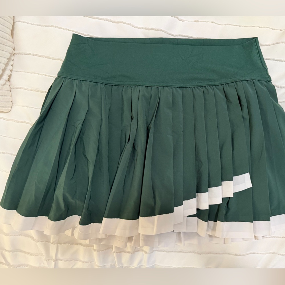 Tennis Green and White Pleated Skirt